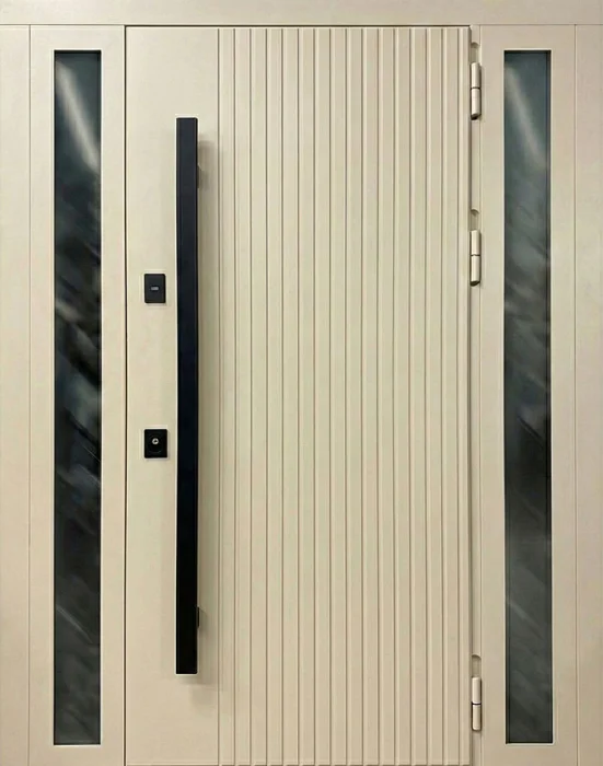 Входная дверь айвори с вертикальными рейками и боковыми стеклопакетами №55